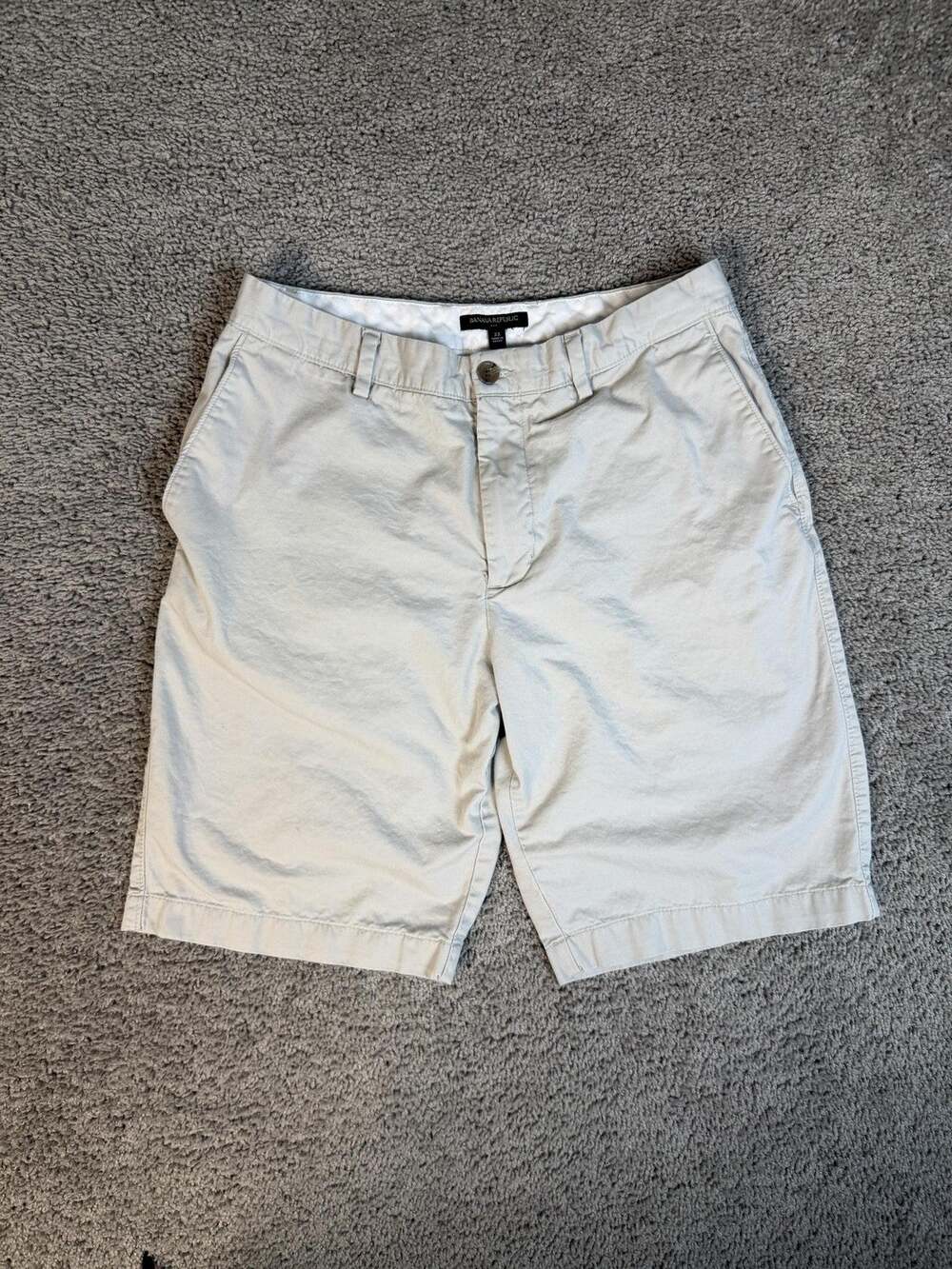 Banana Republic Shorts Mens 33 Beige Chino Cotton Classic Fit 11 In Inseam